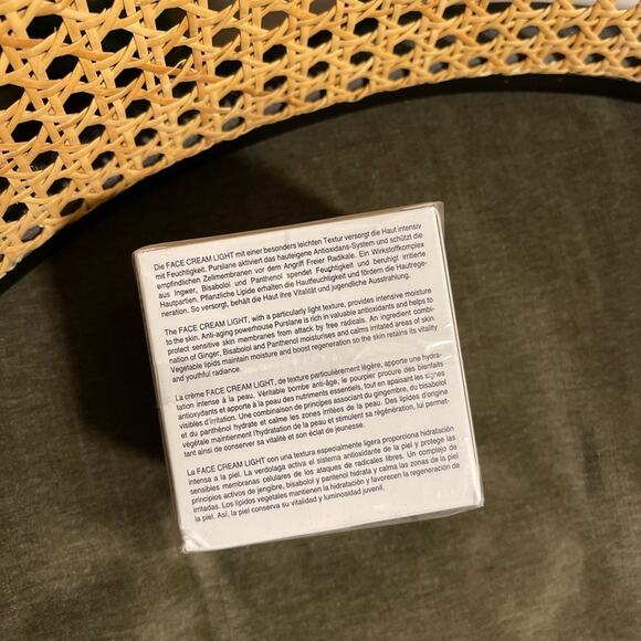 Dr Barbara Sturm face cream light 50mL - Picture 4 of 5